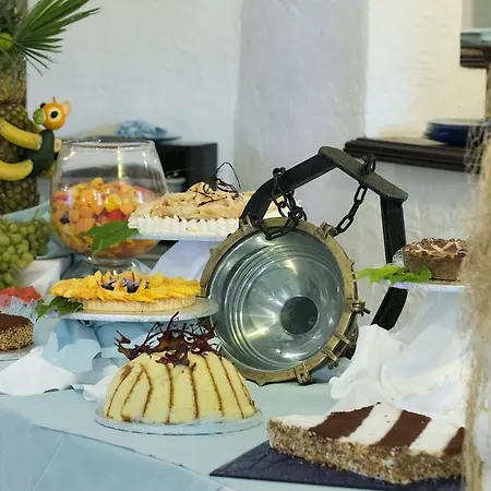 Cala Di Mola Lejlighedshotel