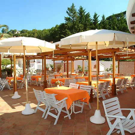 Cala Di Mola Aparthotel