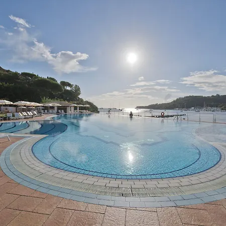 Aparthotel Cala Di Mola